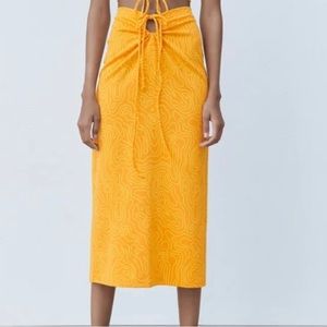 NWOT- Zara Orange Abstract Printed Cutout Tie Waist Midi Skirt